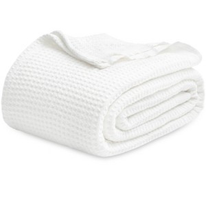 Bedsure-Waffle Weave 100% Cotton Solid Blanket For All Season, Breathable and Soft, Waffle Weave Blanket for Best Gift - 1 of 4