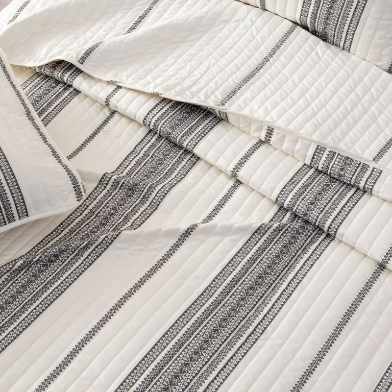 Great Bay Home Stripe Reversible Quilt Set With Shams, 2 of 11