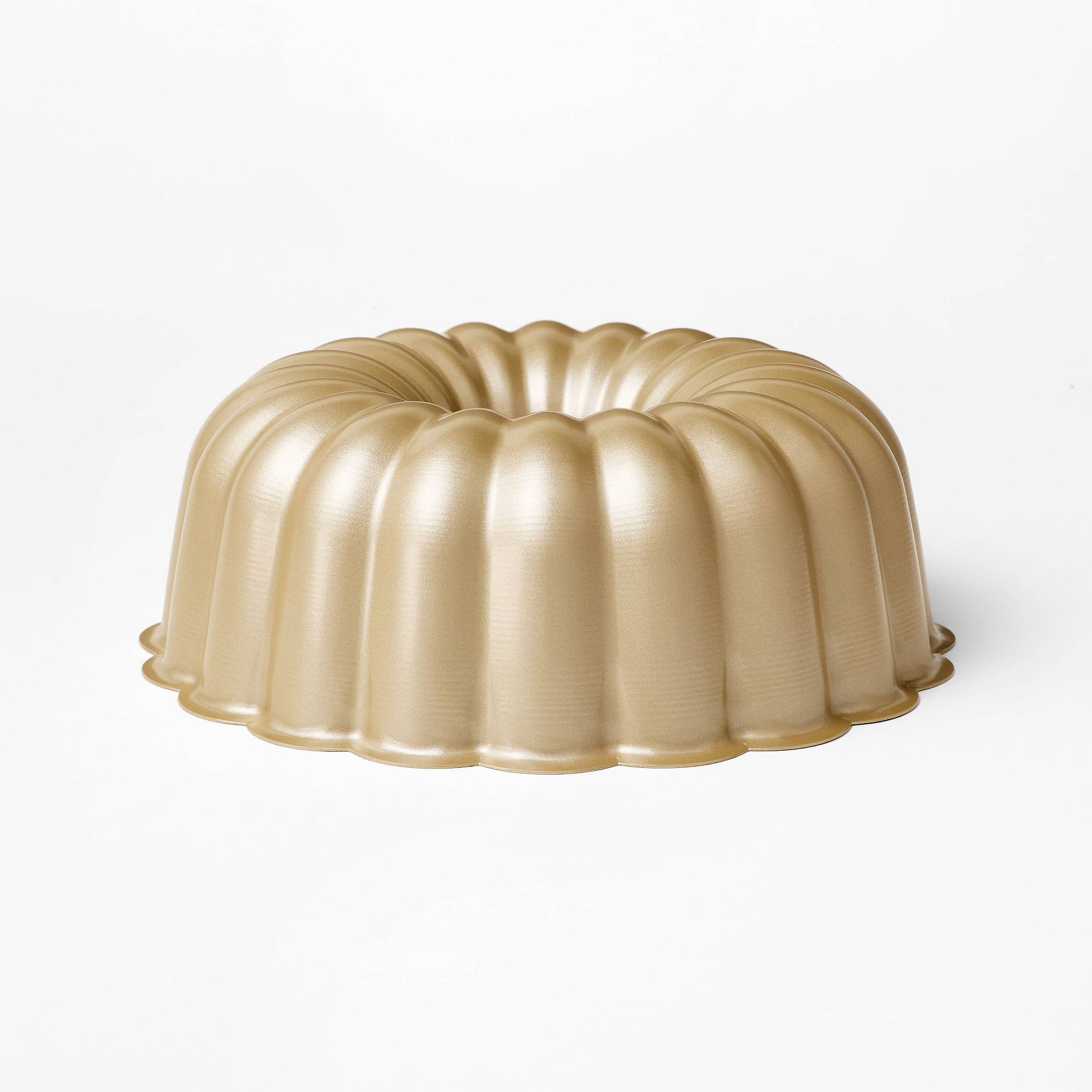 Aluminum Fluted Cake Pan Gold - Figmint™