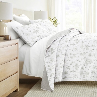 Lightweight All Season Quilt Set – Soft Microfiber Coverlet in Blooming Daisy Print - Becky Cameron