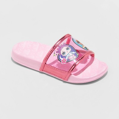 girls pink flip flops