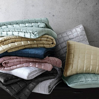 Blush Shimmer Velvet 3-Piece Queen Quilt Set