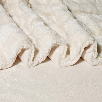 Twin Reversible Sherpa Faux Fur Blanket in Luxurious Colors