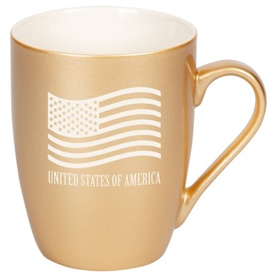 Elanze Designs United States of America Flag 10 Ounce Ceramic Laser-Etched Engraved Drinkware Mug, Metallic Vegas Gold