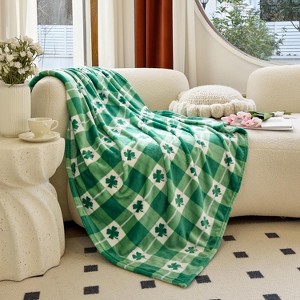 Fisfet Elegant Comfort Velvet Touch Ultra Plush Christmas Holiday Printed Fleece Throw/Blanket - 1 of 4