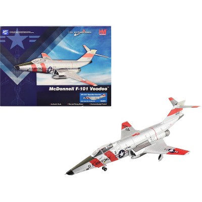 McDonnell RF-101C Voodoo Fighter Aircraft "Operation Sun Run" (1957) USAF "Air Power Series" 1/72 Diecast Model by Hobby Master