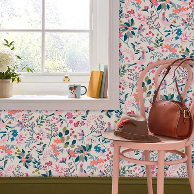 Floral Antique Crème Wallpaper with Birds and Bees Design