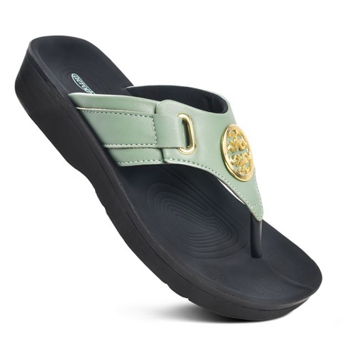 Aerothotic Hazel Women Thong Sandals, Green - 6 : Target