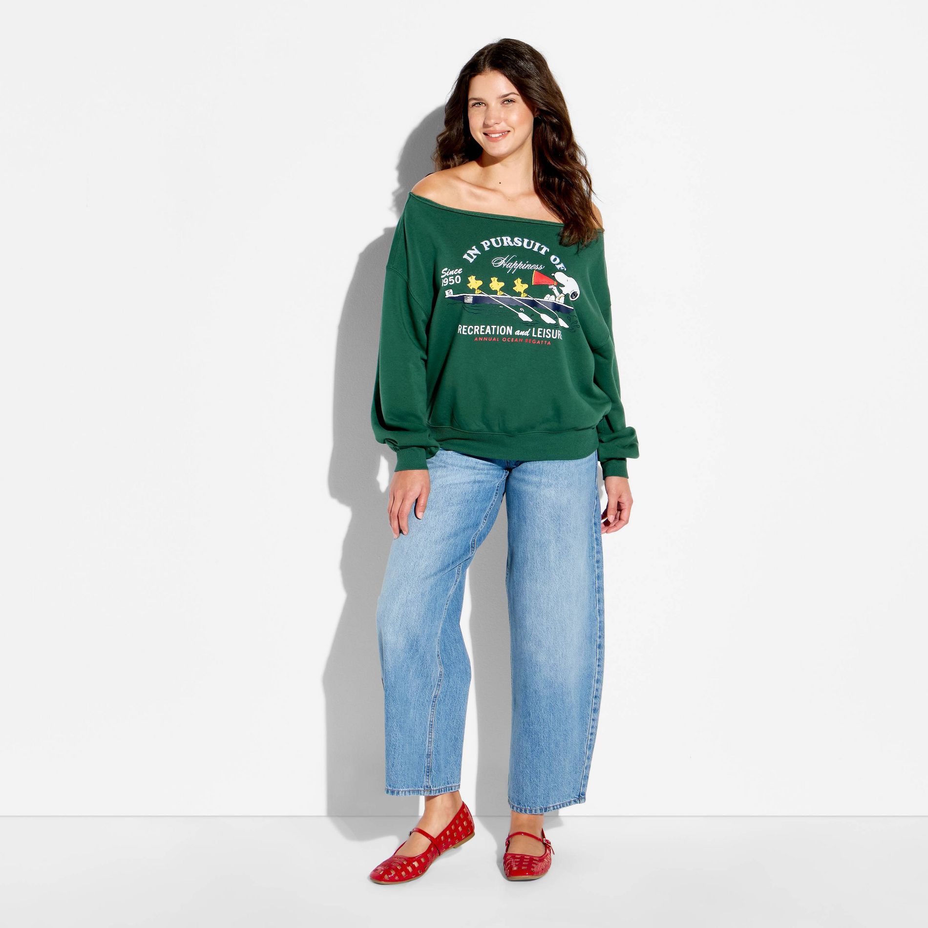 Women's Peanuts Off The Shoulder Graphic Pullover Sweatshirt - Dark Green