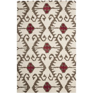 Wyndham WYD323 Hand Tufted Indoor Rugs - Safavieh - 1 of 3