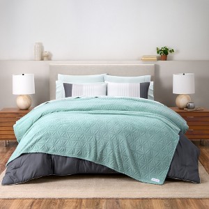 GAIAM Velvetloft Plush Blanket Carved Texture - 1 of 2