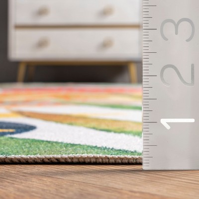 Amelia Tropical Green 4' x 6' Machine Washable Synthetic Rug