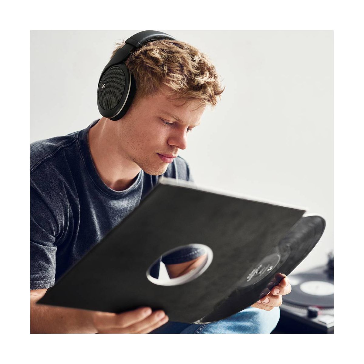 Sennheiser HD 550 Headphones - thumbnail 8