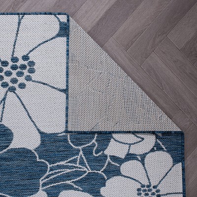 Navy Floral 5' x 7' Synthetic Flat Woven Reversible Rug