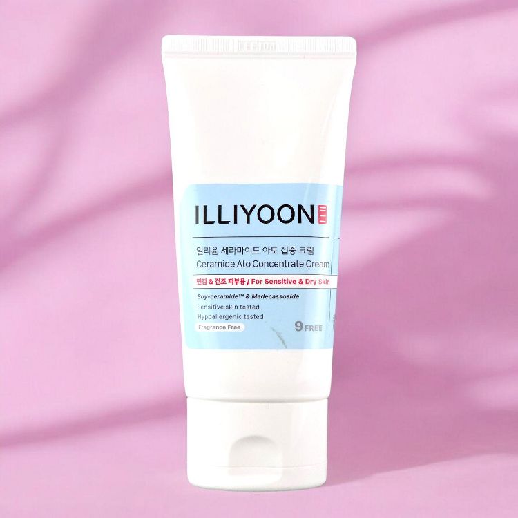 Illiyoon Ceramide Ato Concentrate Cream (2.53 oz / TRAVEL SIZE) Your skin barrier's best friend, 4 of 5