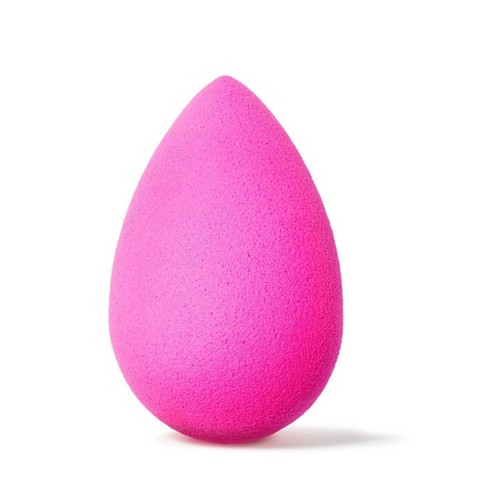 How to Use a Beautyblender for Even, Blended Makeup