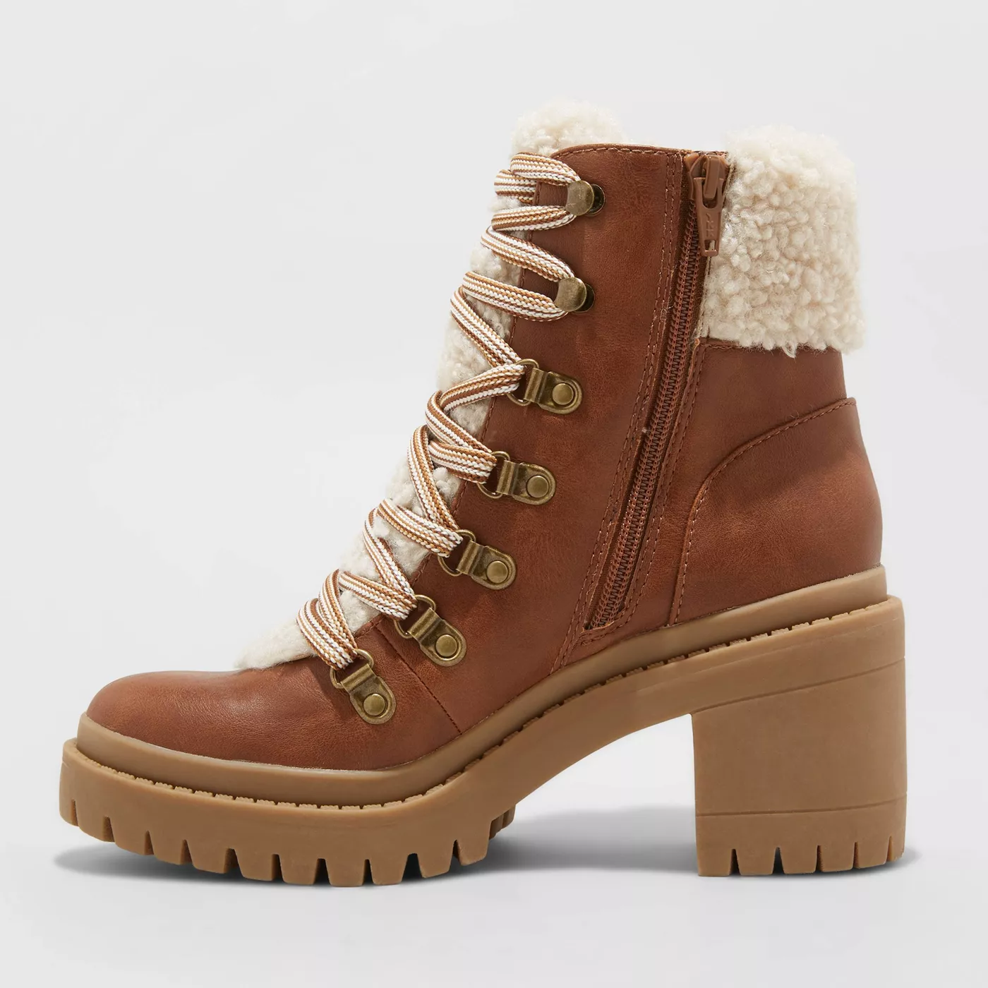 Women's Aubrie Heeled Hiking Boots - Universal Thread™ - image 2 of 8