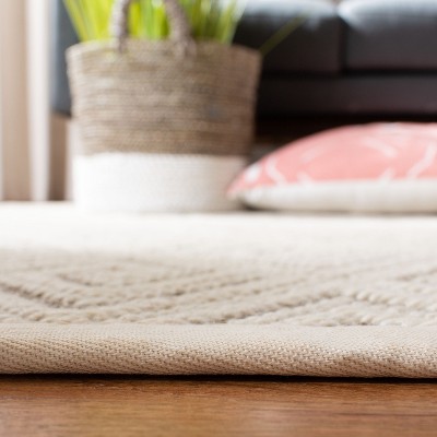 Ivory Geometric Hand-Knotted Wool and Synthetic Rug, 5'x8'