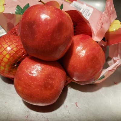 Apples Pink Lady Organic Prepacked - 3 Lb