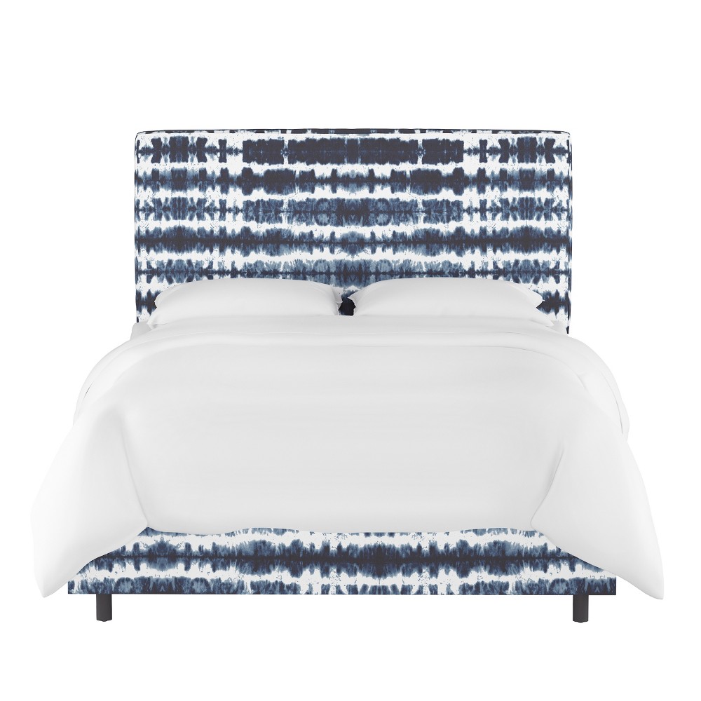 Photos - Bed Skyline Furniture King Fairbanks Upholstered : Navy/White Geometric, Pine & Metal Frame