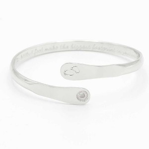 Hollywood Sensation Baby Bracelets,  Engraved Bracelets The littlest feet makes the biggest footprint in your heart 9 Inches in Gold or Silver - 1 of 4