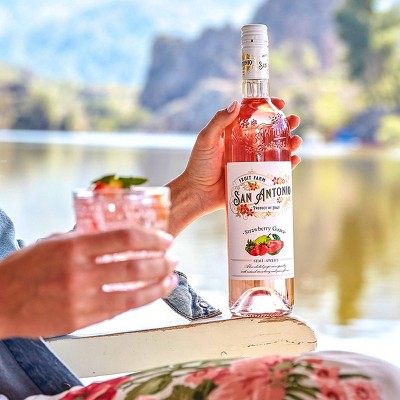 San Antonio Fruit Farm Strawberry Guava - 750ml Bottle