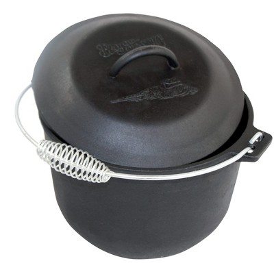 Bayou Classic 6-qt Pre-Seasoned Cast Iron Covered Soup Pot w/Domed Self-Basting Lid Features Rounded Interior Flat Bottom Exterior Perfect