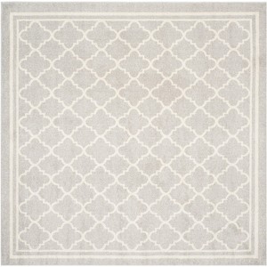 Amherst AMT422 Power Loomed Indoor Rugs - Safavieh - 1 of 4