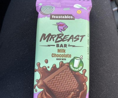 Feastables MrBeast Deez Nutz Peanut Butter Milk Chocolate Bar 1.23