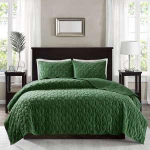 Sapphtopaz 3 Pcs Comforter Set Quilt Set Soft Velvet Quilt Set in Geometric Quilting Technique Cotton Filling 1 Quilt 2 Pillow Shams, Machine Washable - 1 of 4