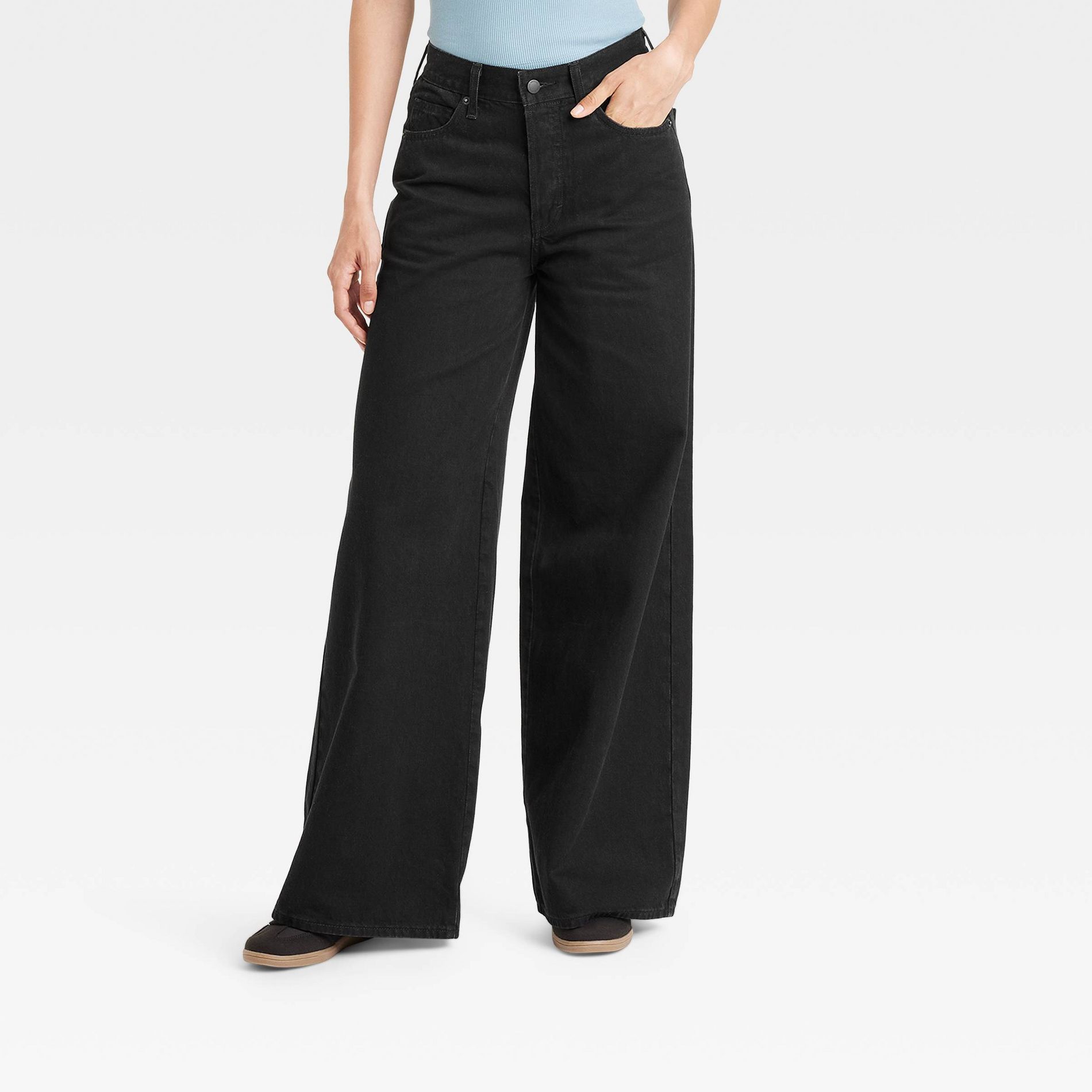 Women's Mid-Rise Super Wide Leg Jeans - Universal Thread™
