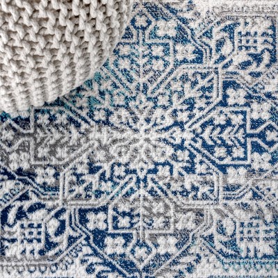 Vintage Medallion 5' x 8' Gray Synthetic Easy-Care Area Rug