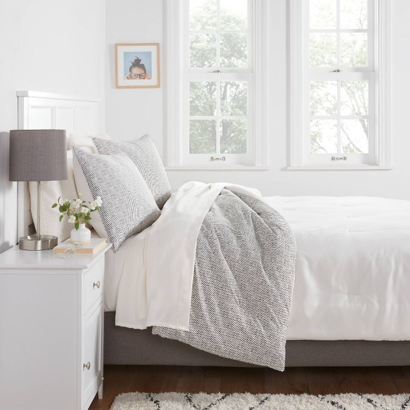 Printed Comforter Set - Room Essentials™, 4 of 10