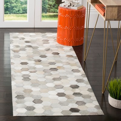 Handmade Ivory Geometric Cowhide Runner Rug 2'3" x 7'