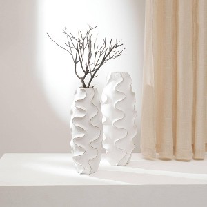 NicBex Handcrafted Wooden Flower Vase, Minimalist Modern Home Decoration, Small Vases for Table Shelf Bookshelf Entryway, White - 1 of 4