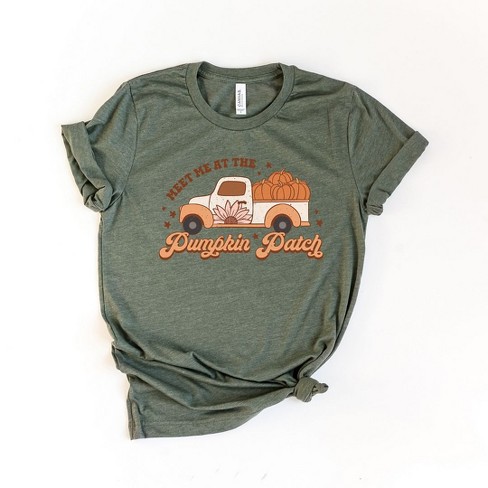 Pumpkin Patch Retro Fall Graphic Tee | Women Graphic Tees