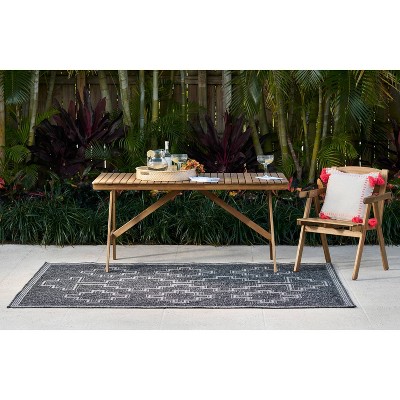 Black Rectangular Synthetic 5' x 7' Stain-Resistant Rug