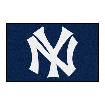 MLB New York Yankees 19"x30" Retro Accent Rug