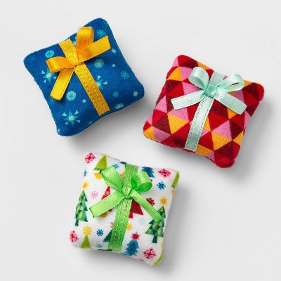Holiday Cat Toy Gift Box - 3pk - Wondershop™