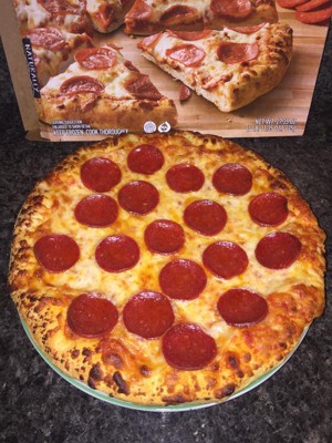 Freschetta Naturally Rising Crust Pizza, Canadian Style Bacon & Pineapple  (Frozen) 27.51 oz 