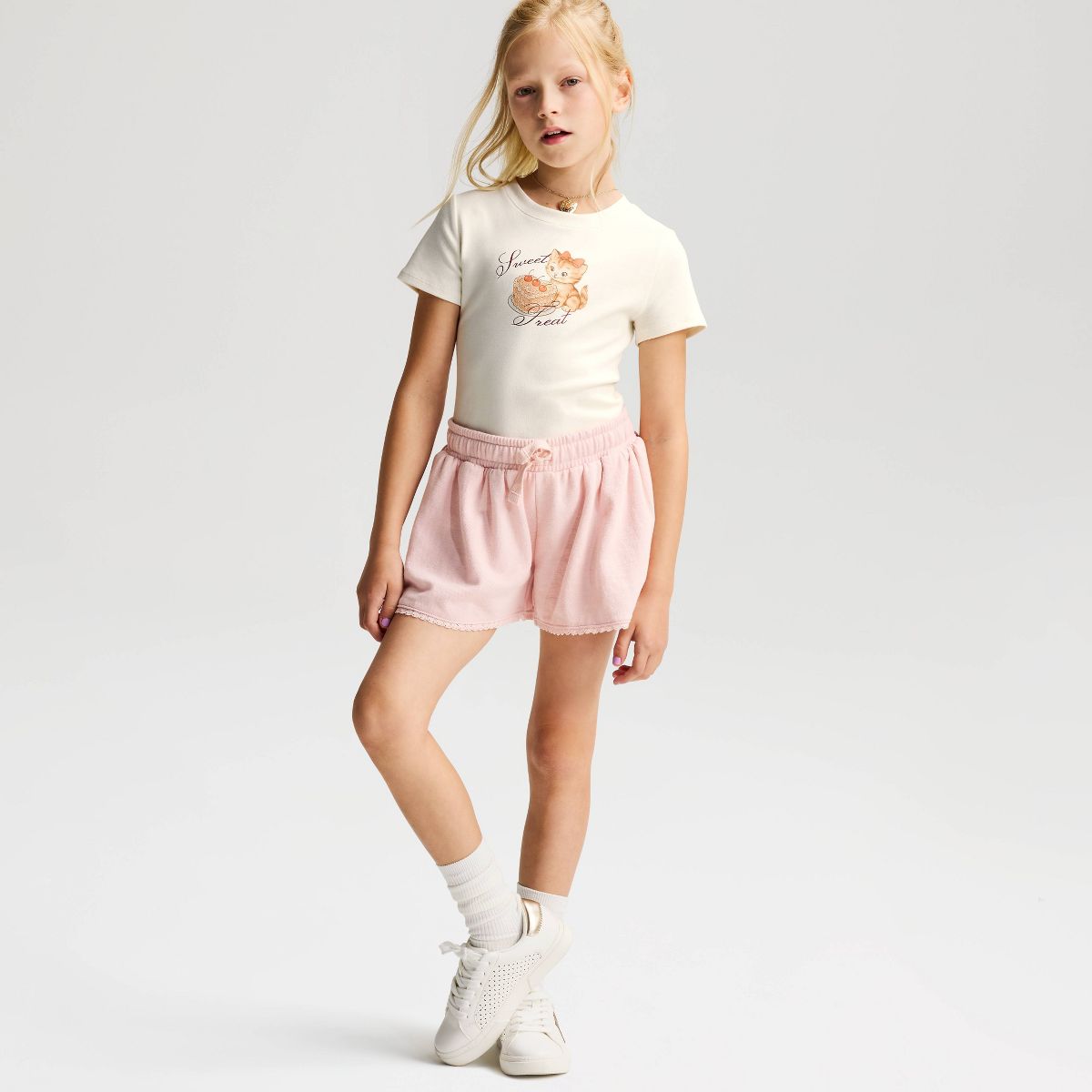 Girls' Short Sleeve Graphic T-Shirt - Cat & Jack™