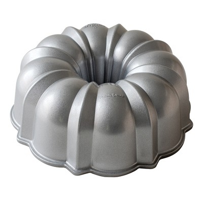 Nordic Ware Cast Aluminum Chrysanthemum Bundt Pan w/Cake Keeper 