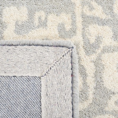 Gray and Ivory Handmade Wool 4' x 6' Area Rug