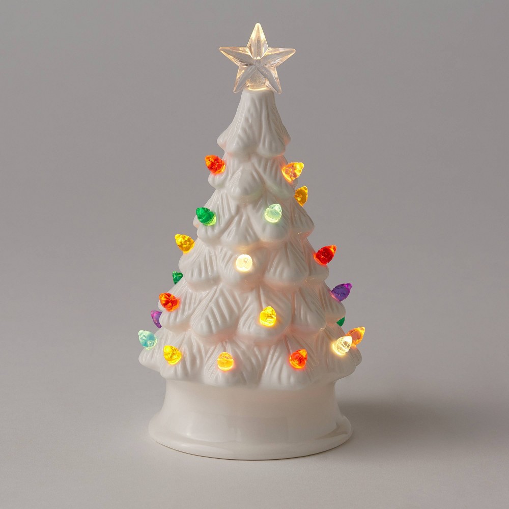 ( set of 5 )  6.875" Battery Operated Lit Ceramic Christmas Tree White - Wondershop