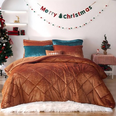 Intelligent Design Alyssa Velvet Quilted Diamond Ultra Soft Comforter Set
