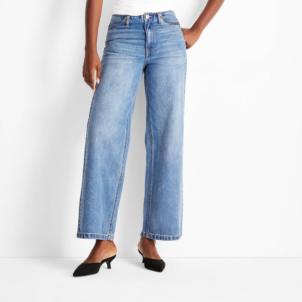 Womens Mid-Rise Wide Leg Jeans