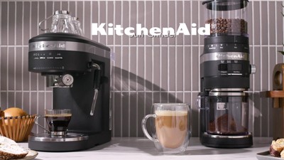 KitchenAid KCG0702CU 7 oz Burr Coffee Grinder w/ 15 Grind Settings, Contour  Silver