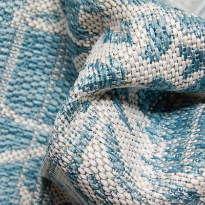 Lia Blue Oriental Synthetic 8' x 10' Easy-Care Outdoor Rug
