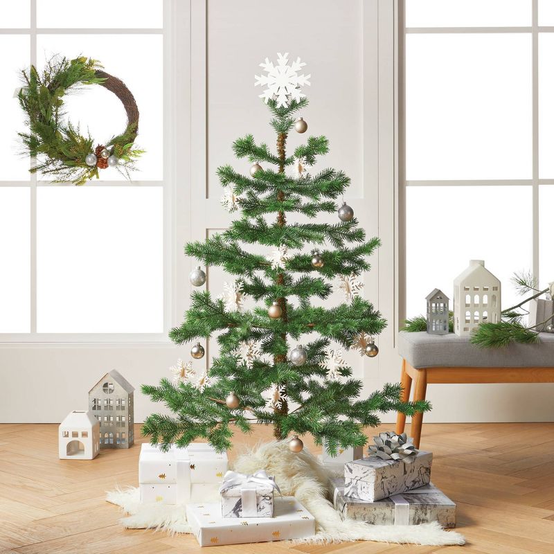 4ft Unlit New Growth Balsam Fir Artificial Christmas Tree - Wondershop&#8482;, 5 of 6