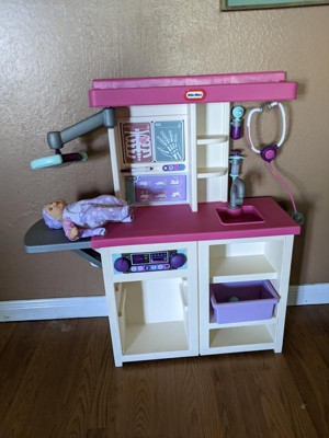 Little Tikes My First Baby Care Center Pretend Play Set for Doctor Nurse  Parent Role Play with 15 Accessories for Kids, Boys, Girls Ages 3+ Years